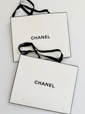 Chanel Beauty Small White Shopping Bag set of 2